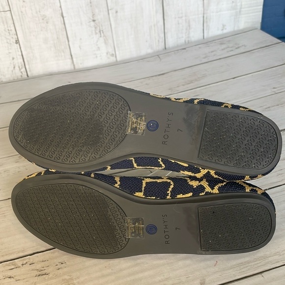 Rothy's NWOT Limited Addition Indigo Giraffe Print Loafer Flat - Picture 9 of 13
